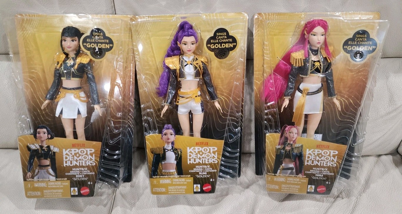 KPOP DEMON HUNTERS HUNTR/X Rumi Zoey Mira Singing Dolls « Golden » 3 Set PRESALE