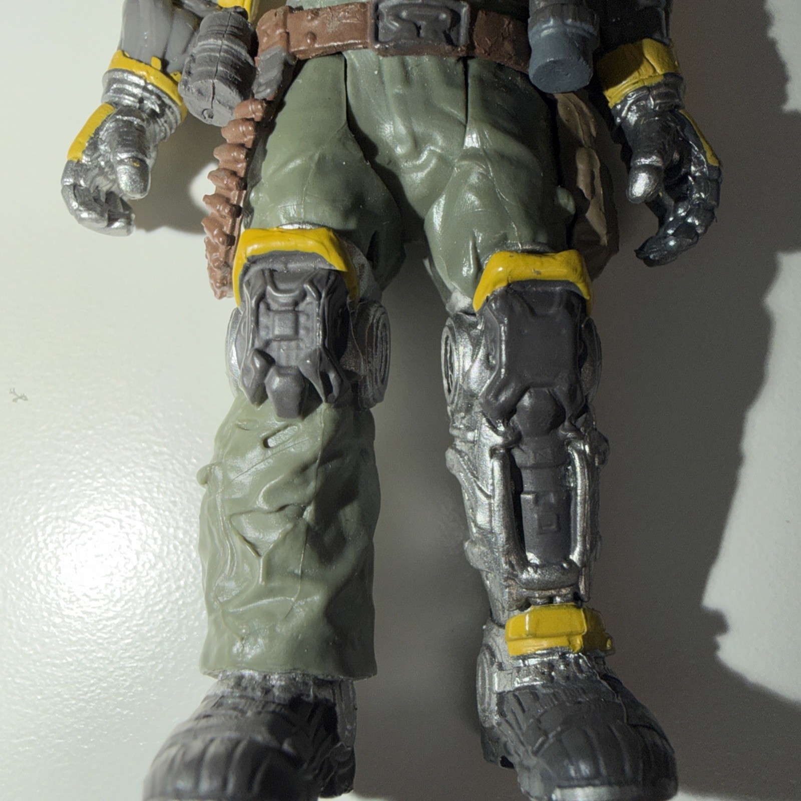 READY PLAYER ONE AECH 4” ACTION FIGURE PLASTIC TOY (PRE-OWNED)