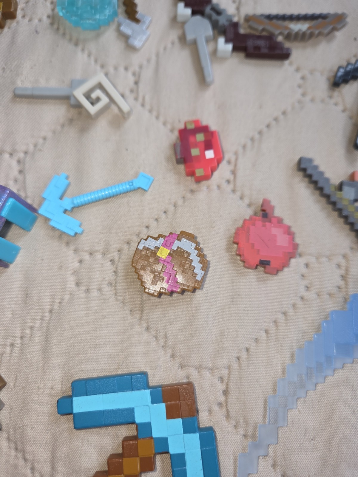 Minecraft Lot Swords Axe Bombs Weapons Play Acessories Lot Bundle