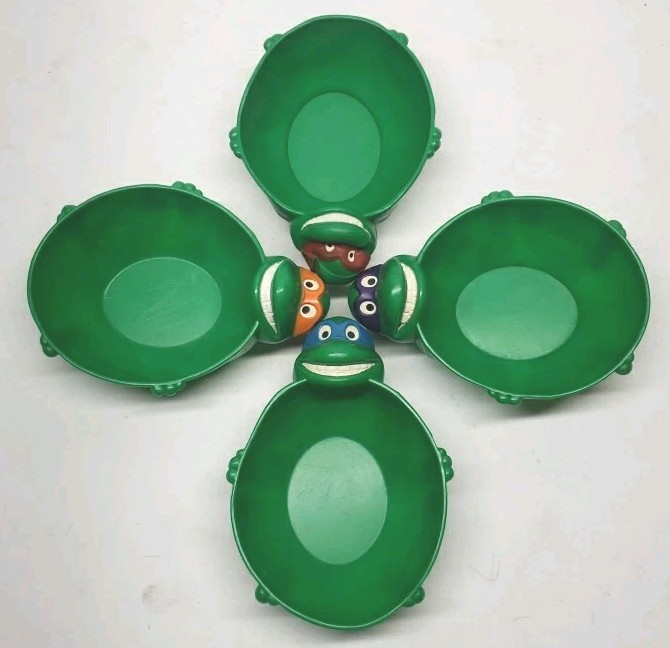 SET OF 4 TMNT CEREAL BOWLS TEENAGE MUTANT NINJA TURTLES VINTAGE 1990 (READ DESC)