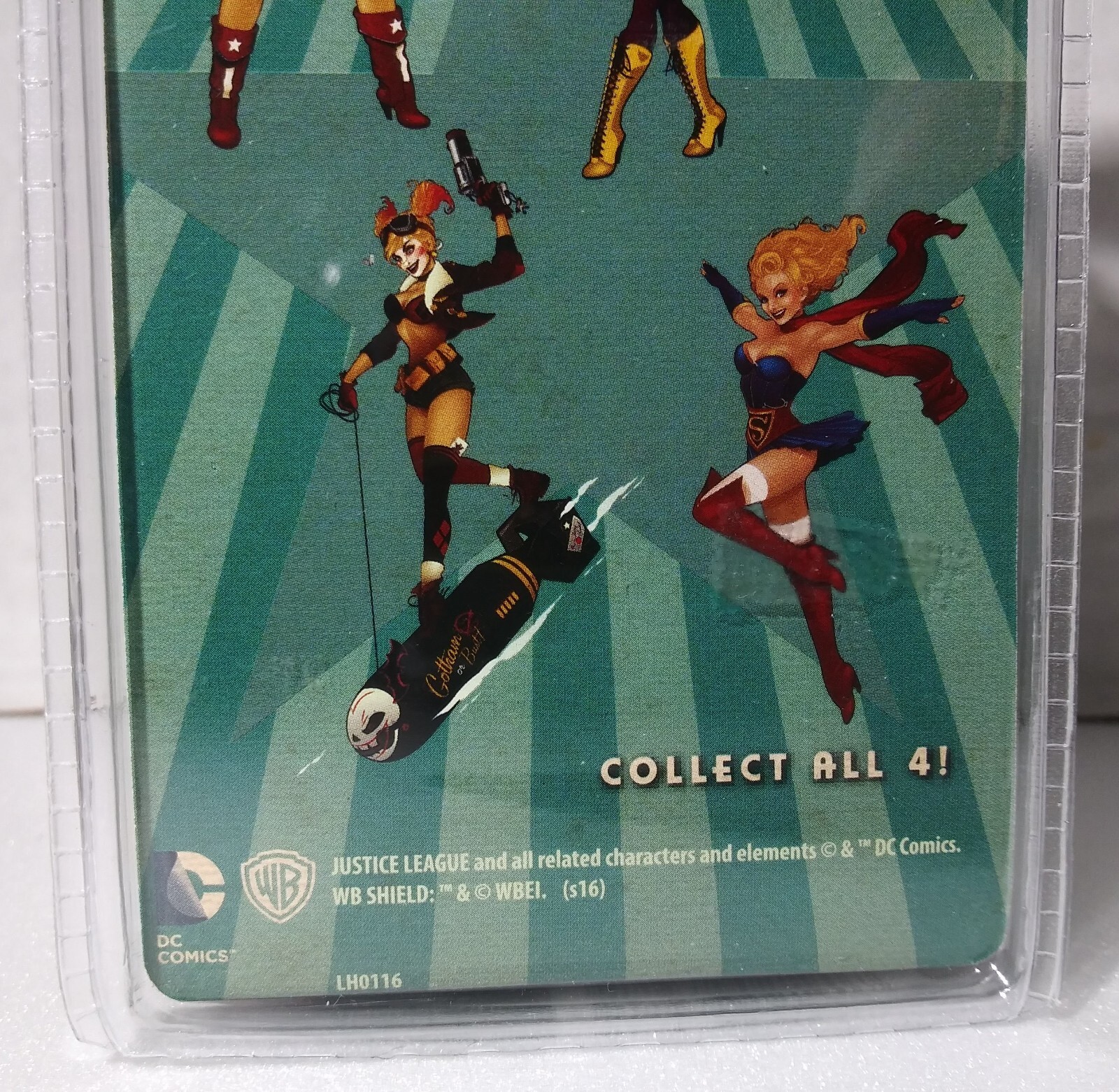 2016 DC Comics Bombshells Supergirl Keychain Diamond