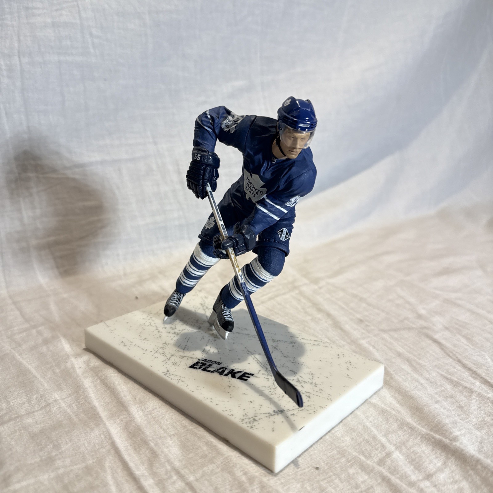 NHL Canada Toronto Maple Leaf Jason Blake 2007 McFarlane Action Figure S17 Loose