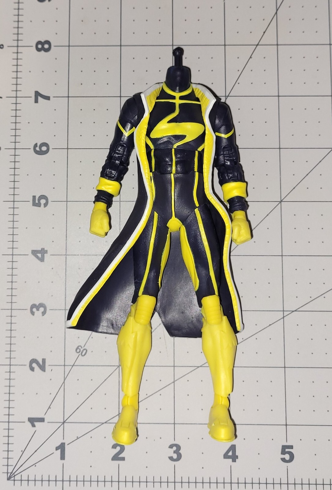 McFarlane DC Static Shock Male Body New 52 7&Prime; Scale Custom Fodder Parts