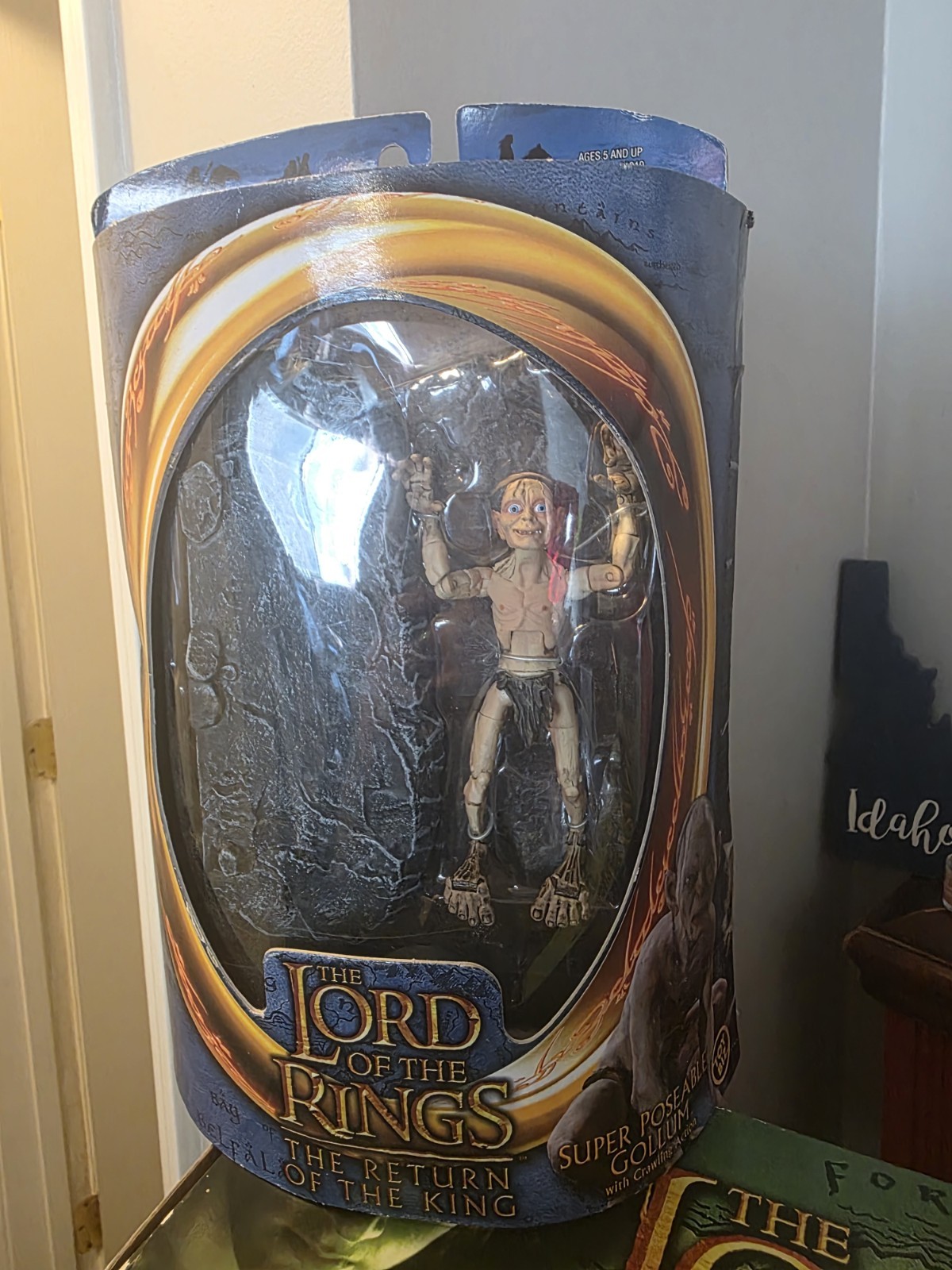 Lord of the Rings Return of the King Super Poseable Gollum Action Figure