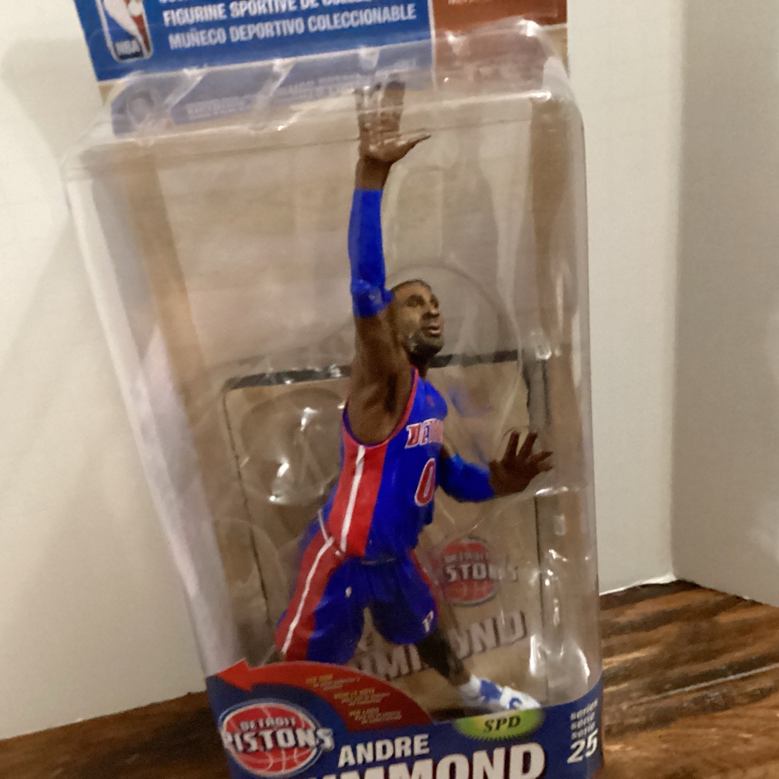 ANDRE DRUMMOND McFarlane BLUE Jersey VARIANT GOLD NBA SP # 99/500 PISTONS New
