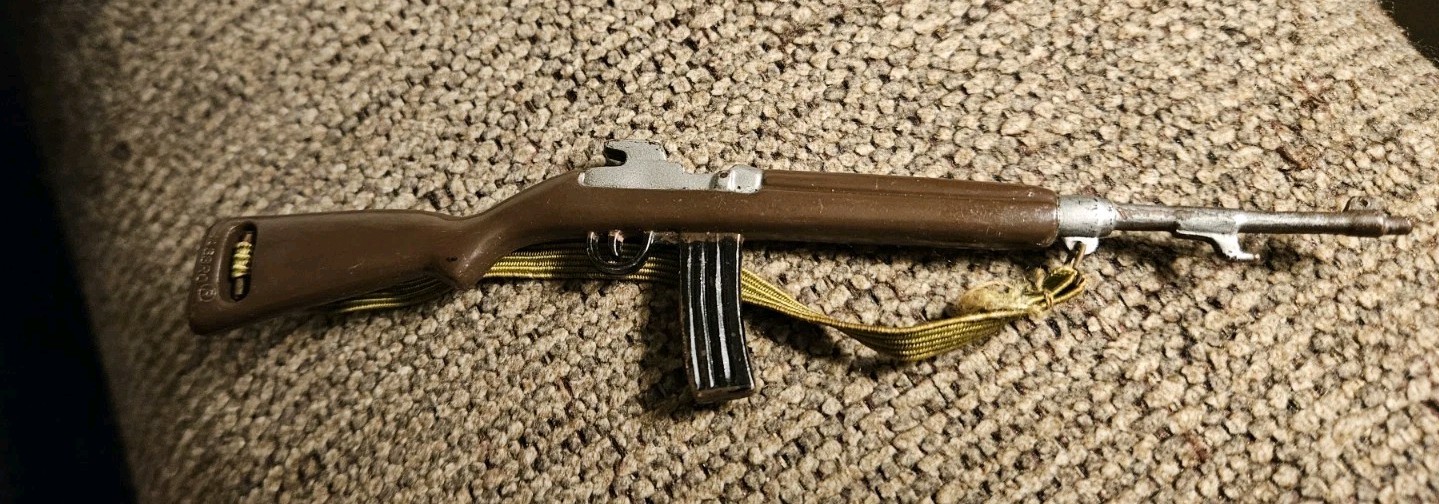 Vintage 1960&rsquo;s GI Joe M-1 CARBINE RIFLE w/Sling – mrkd HASBRO (R)
