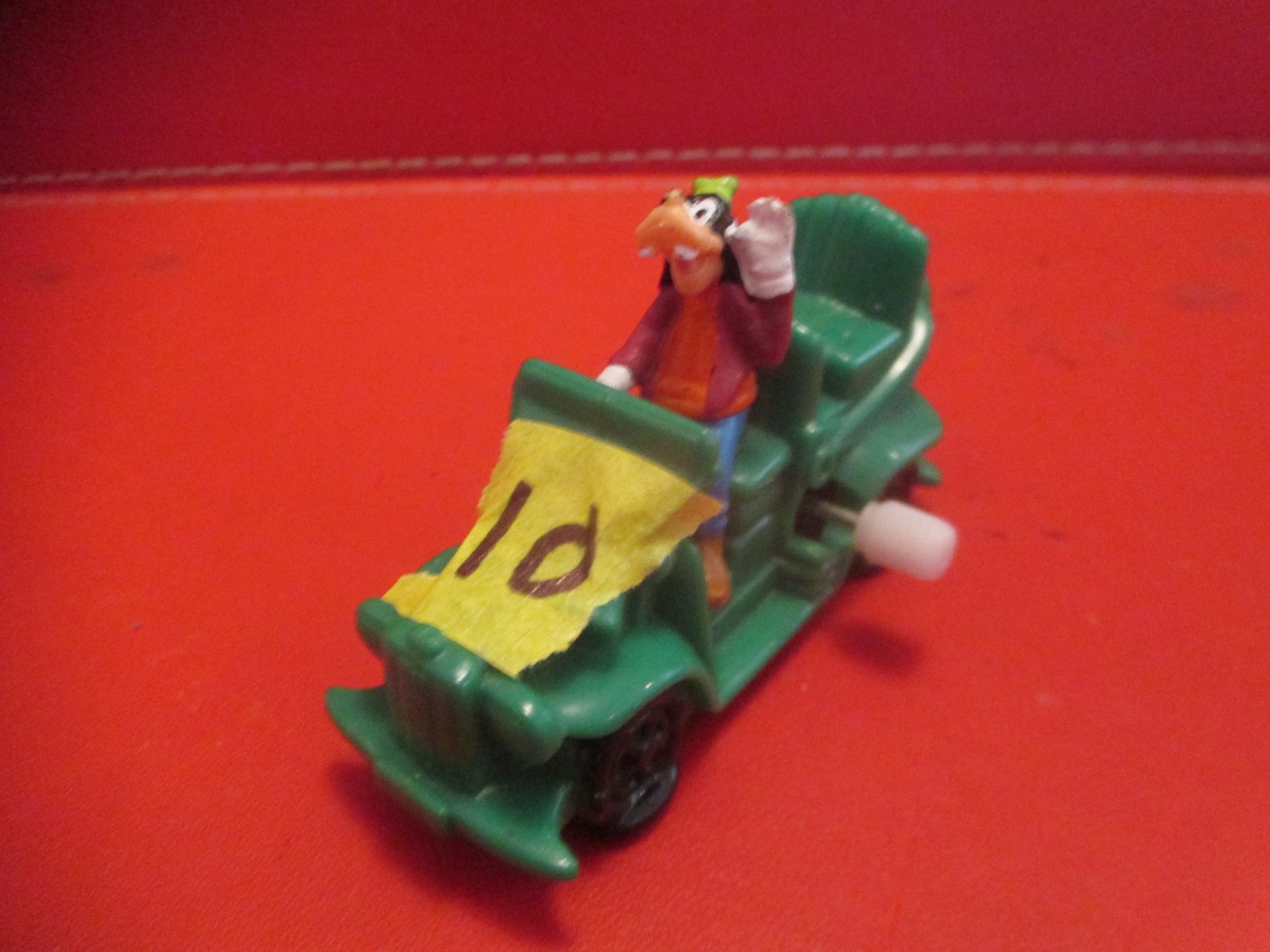 rare collectable figure toy disney goofy car happy meal unsure