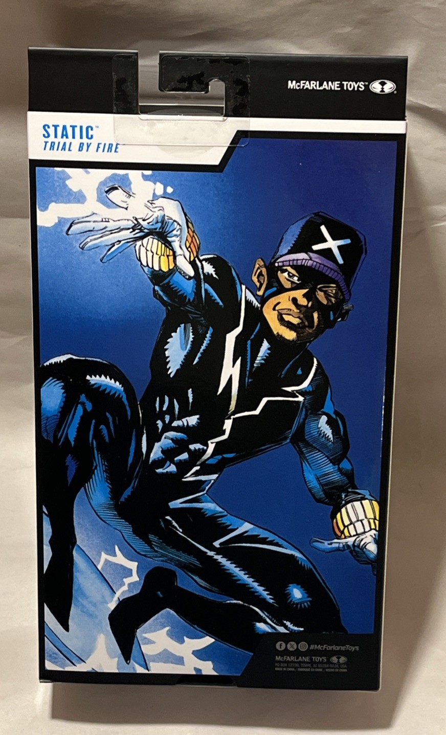 McFarlane DC Multiverse Static (Trial By Fire) Gold Label 7&Prime; Action Figure