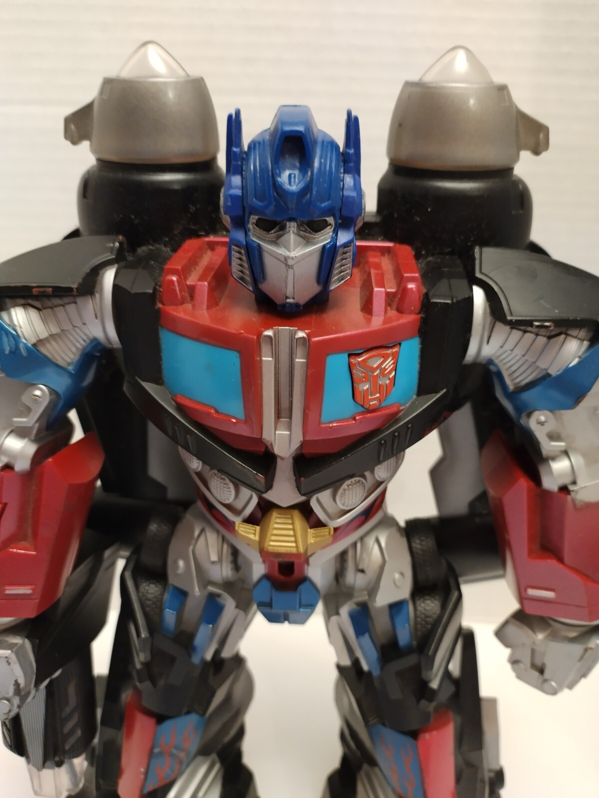 Optimus Prime Mega Power Bot Transformers Light-Up Talking 12&Prime;