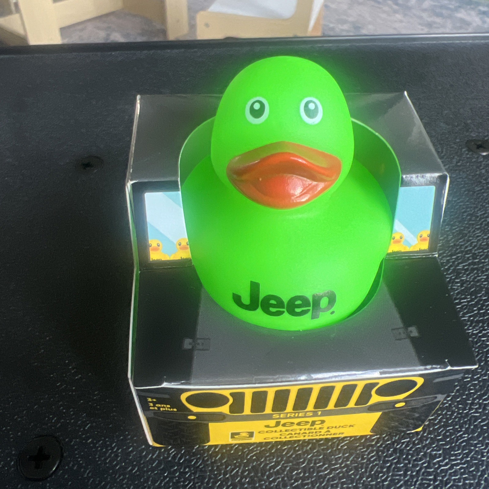 Jeep Branded 2&Prime; Ducks in Paper Jeep 4×4 Box ** YOU PICK ** NEW