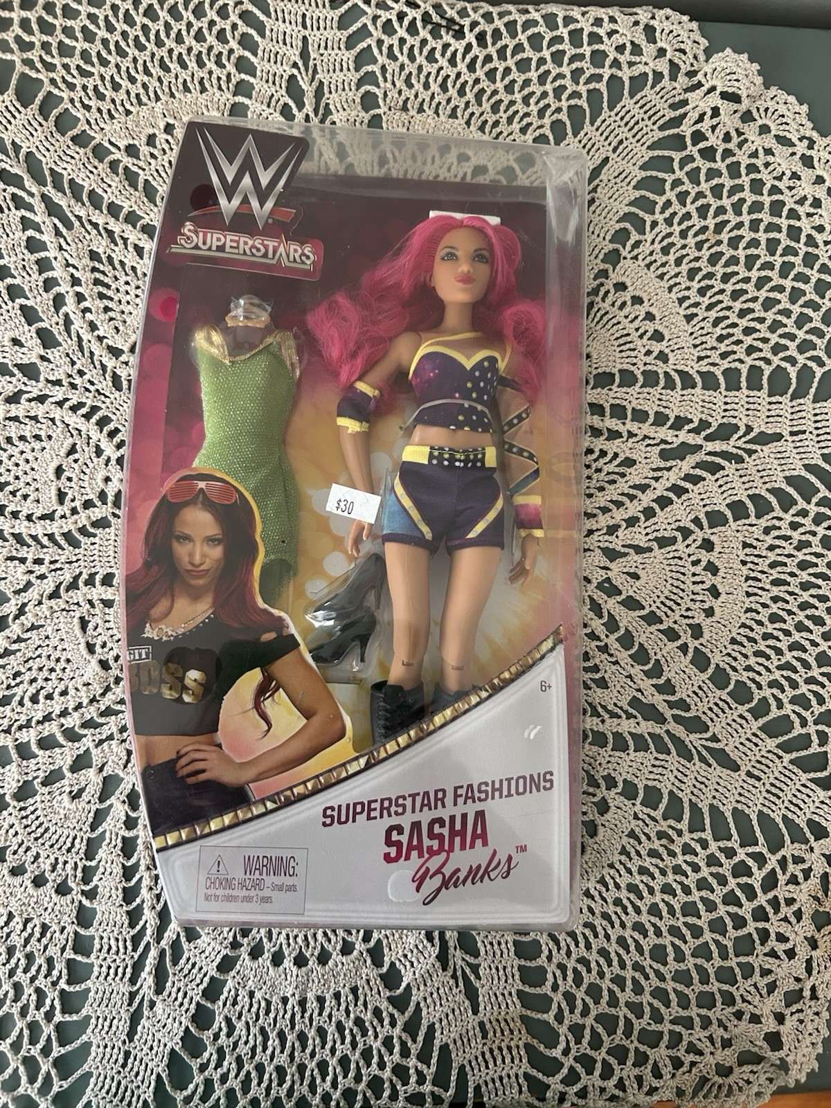 WWE SUPERSTARS SASHA BANKS Fashion Doll FIGURE 2017 MATTEL NEW