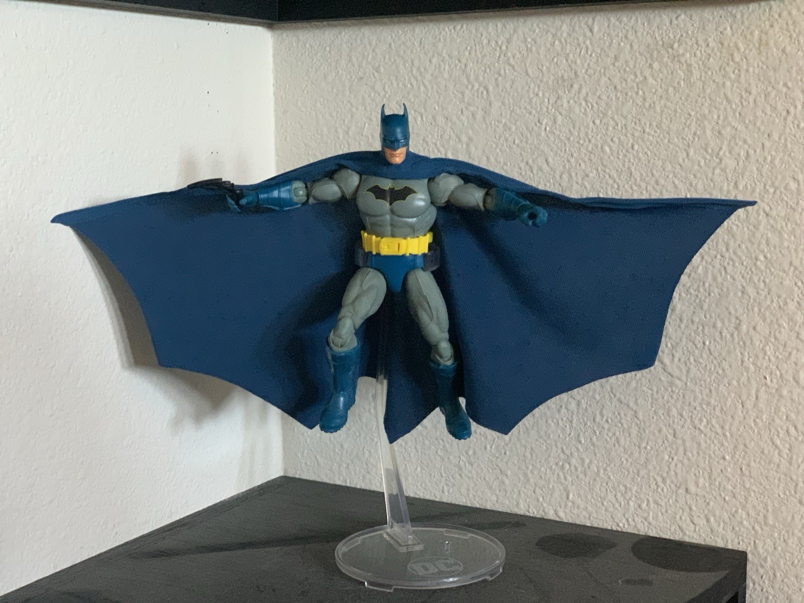 Custom Batman Wired CAPE 1/12 Dc Multiverse Mattel DC Premiere NOT FIGURE