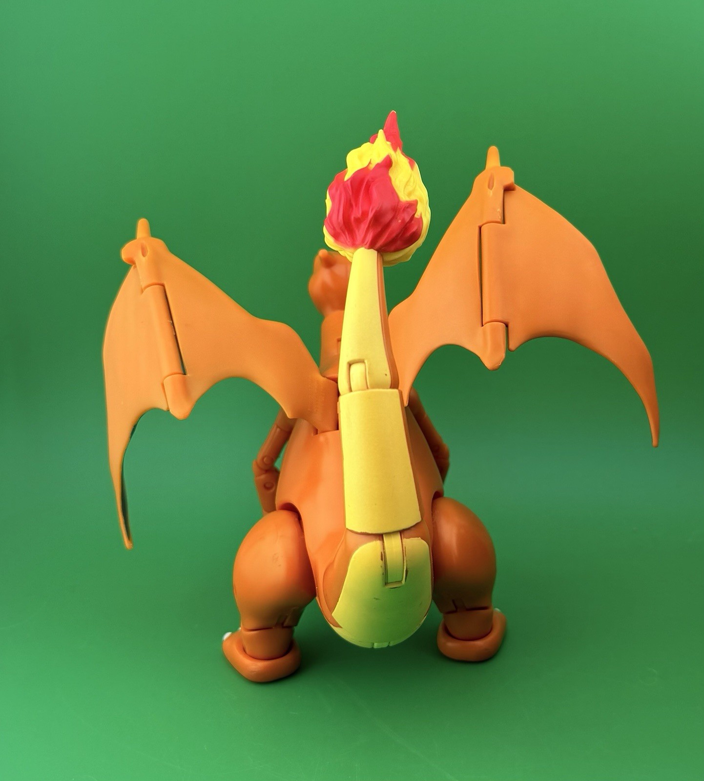 Pokemon SELECT Charizard 6&Prime; Super Articulated Action Figure 2021 Jazwares