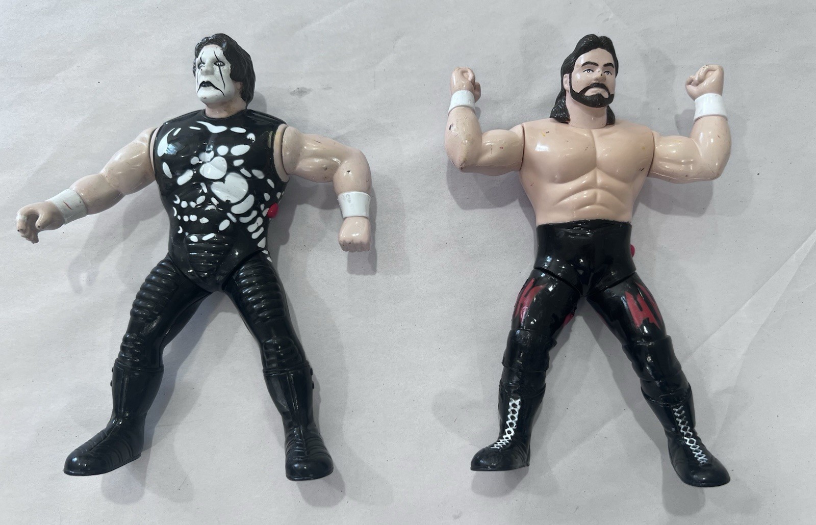 Lot (2) Vintage Chris Benoit/Sting WCW O.S.F.T. Vibrate 1997 Wrestling Figures