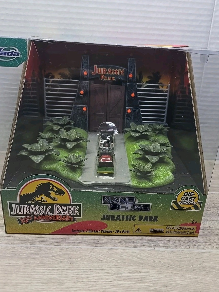 Jurassic Park 30Th Anniversary Jurassic Gate Diorama W/Two 1.65&Prime; Die-Cast Cars