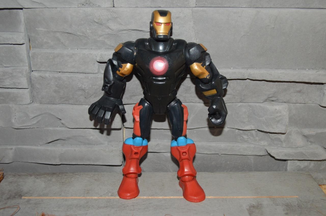 Marvel Universe Super Hero Mashers ( Iron Man ) 6&Prime; Action Figure *Unsure of Legs