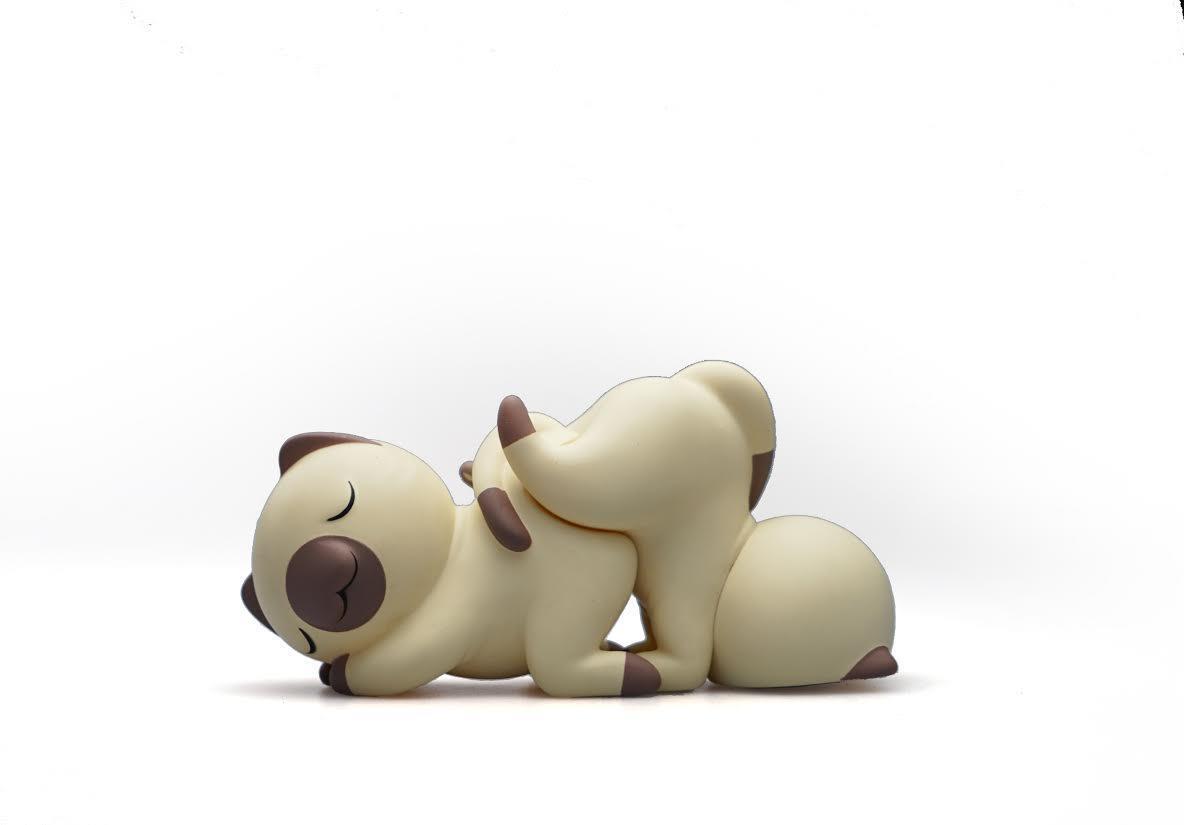 KITTY SUTRA SIAMESE DESIGNER VINYL FIGURE FROM ARTIST KEVIN LUONG X MUNKY KING