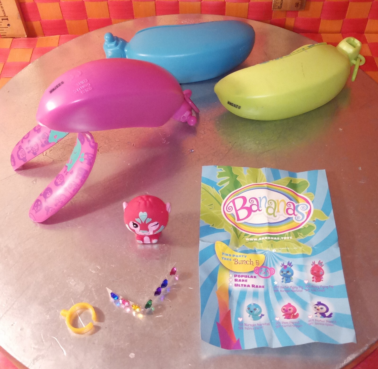 Bananas lot of 3 sub sets, pink+blue+green, 6&Prime;L, 2020, Cepia LLC