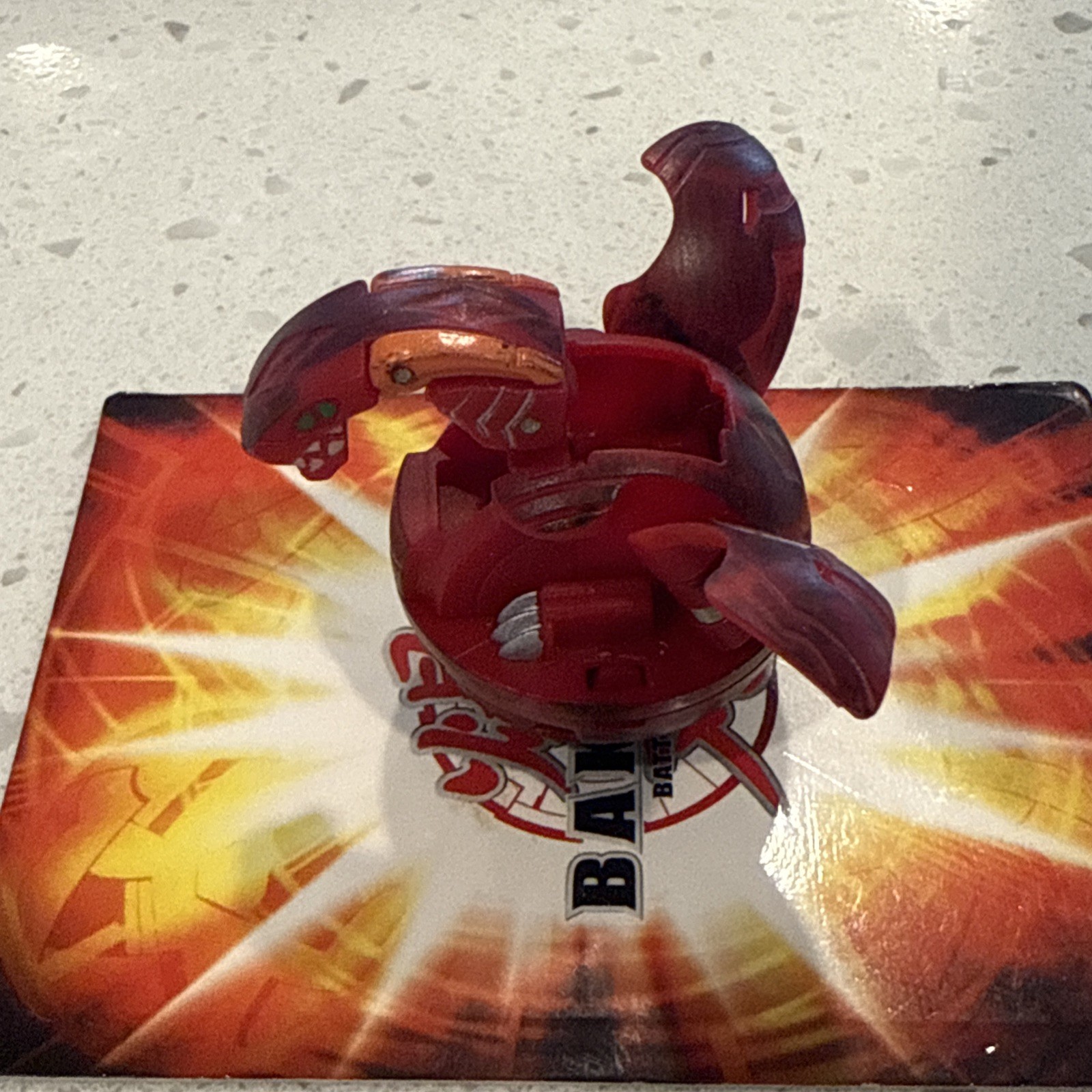 Bakugan Battle Damaged Pyrus Hyper Dragonoid 600g