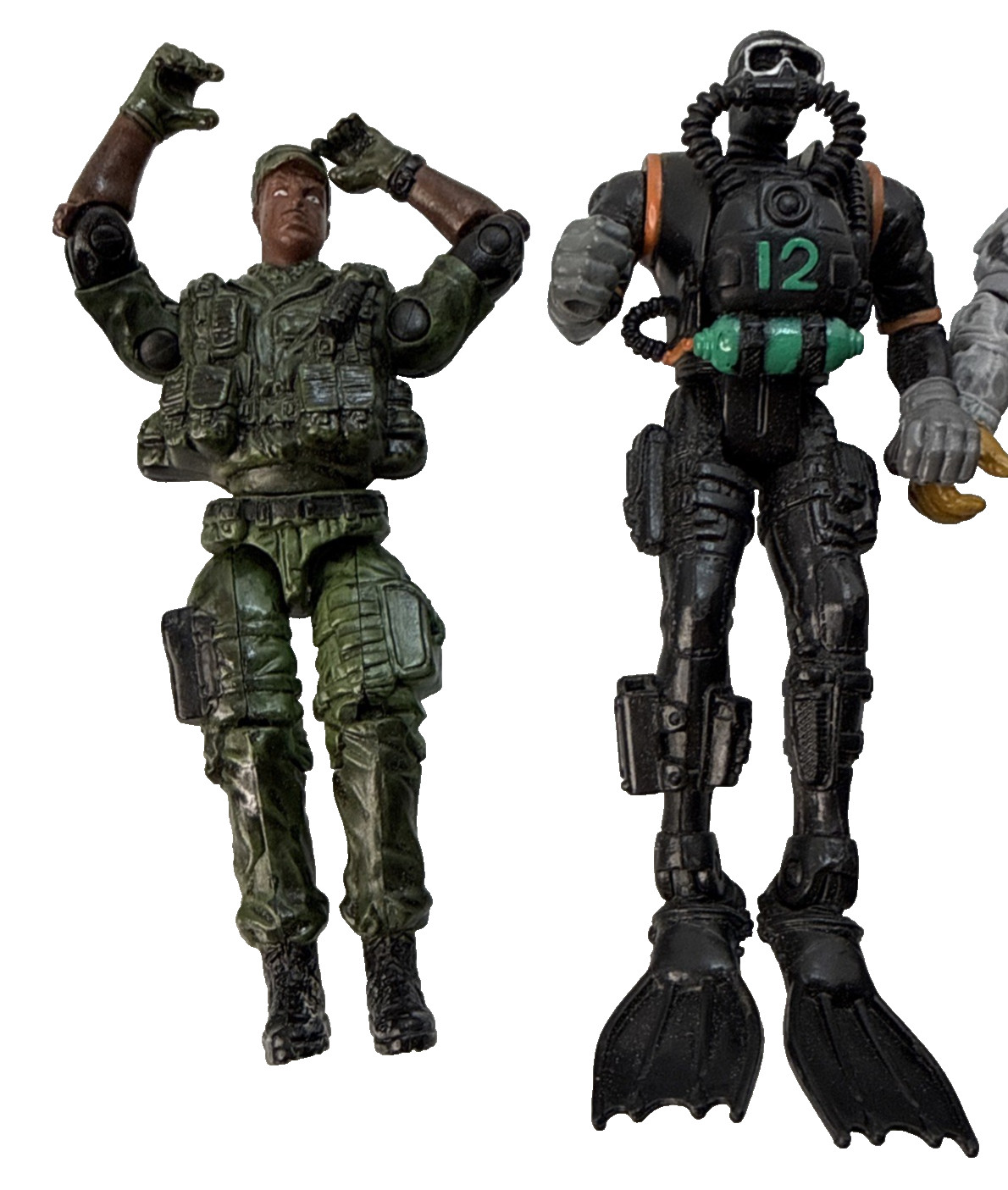 Assorted action figure lot including (7) mixed characters
