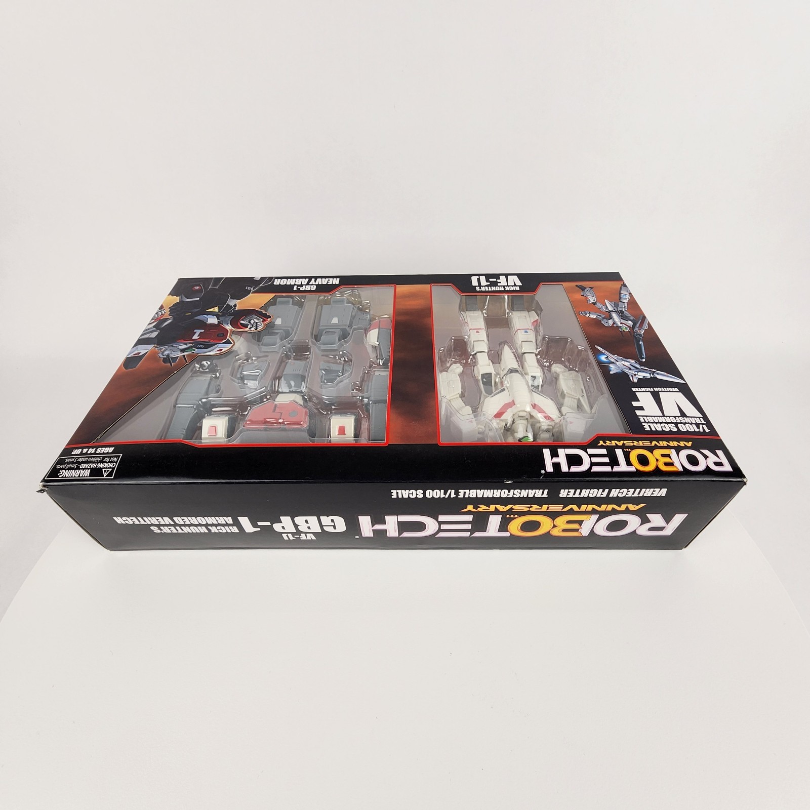 Robotech 30th Anniv. Rick Hunter VF-1J GBP-1 Heavy Armor Veritech 1/100 Toynami