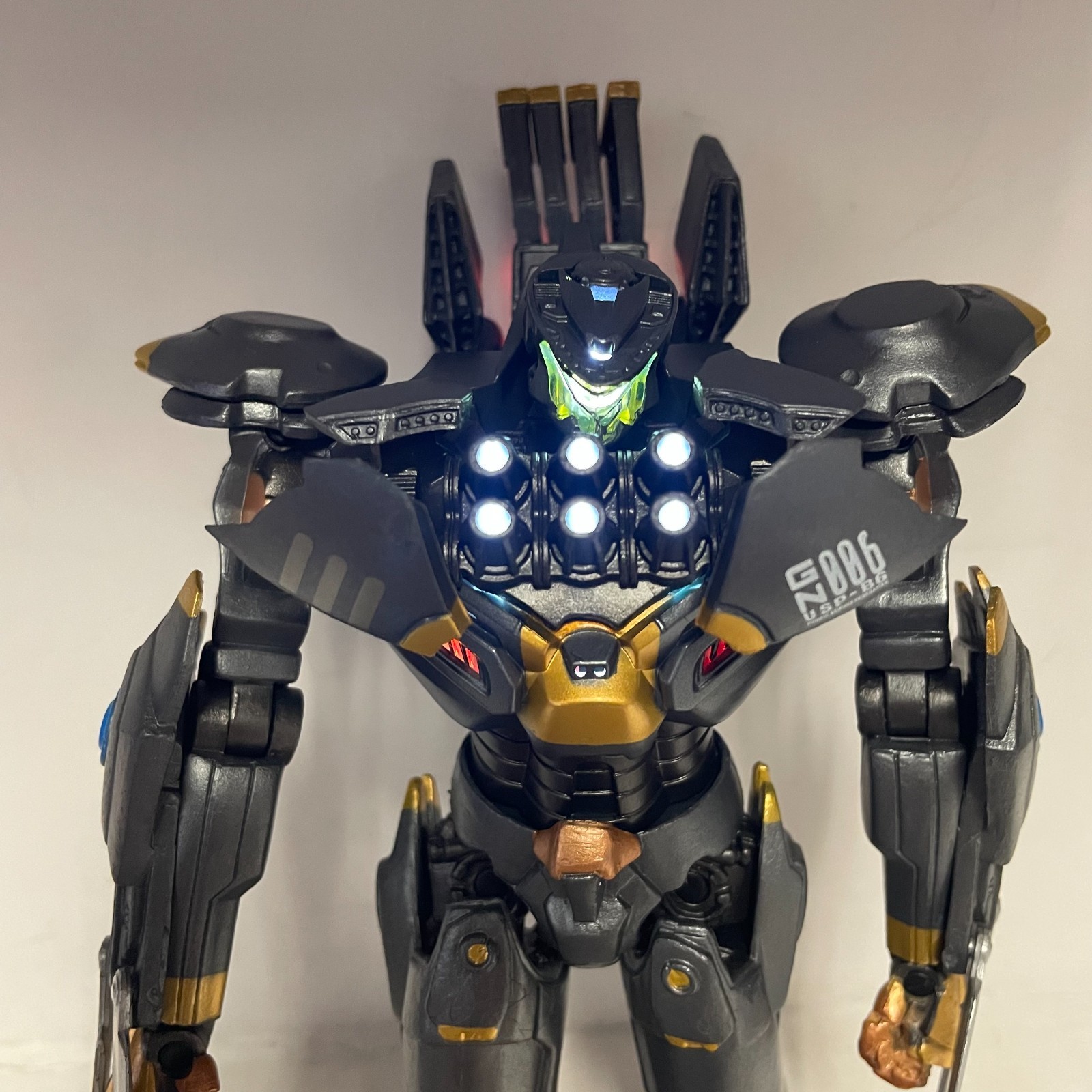 Crimson Typhoon Jaeger 7&Prime; Movable Action Figure Toy Statue Pacific Rim Gift Box
