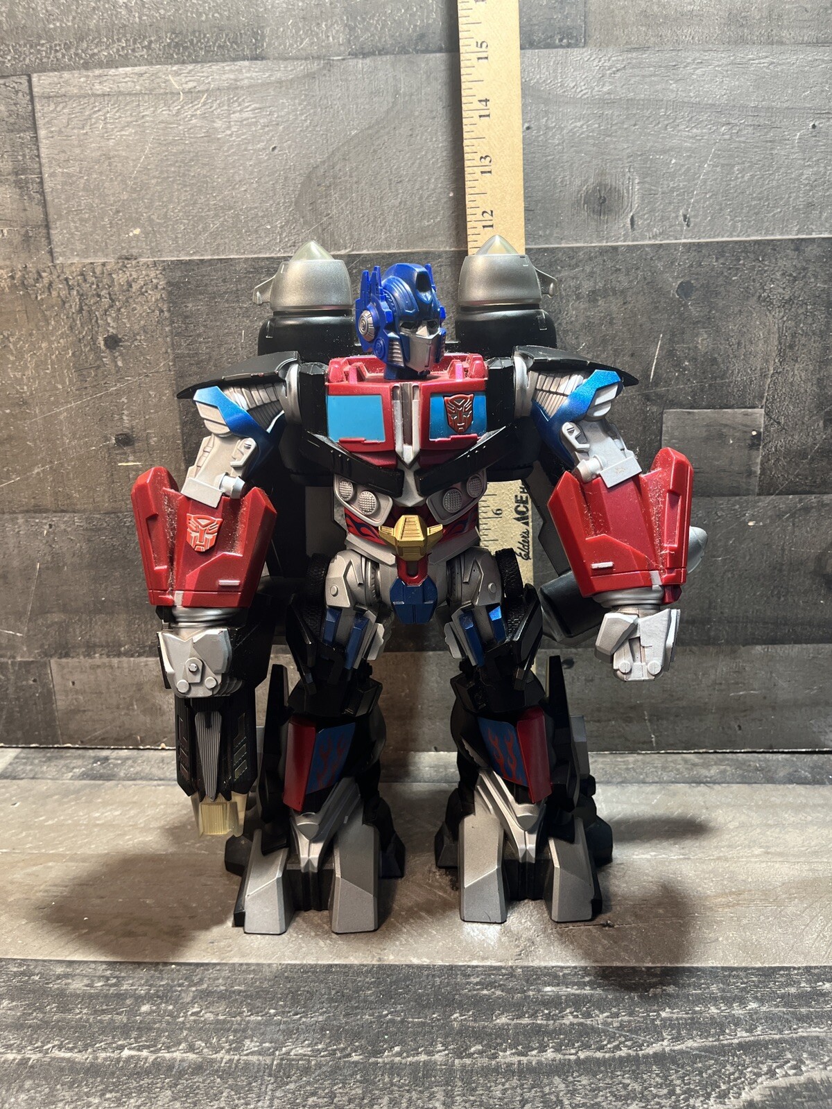 2008 Hasbro Optimus Prime Mega Power Bot Transformers Light-Up Talking 12&Prime; Fig