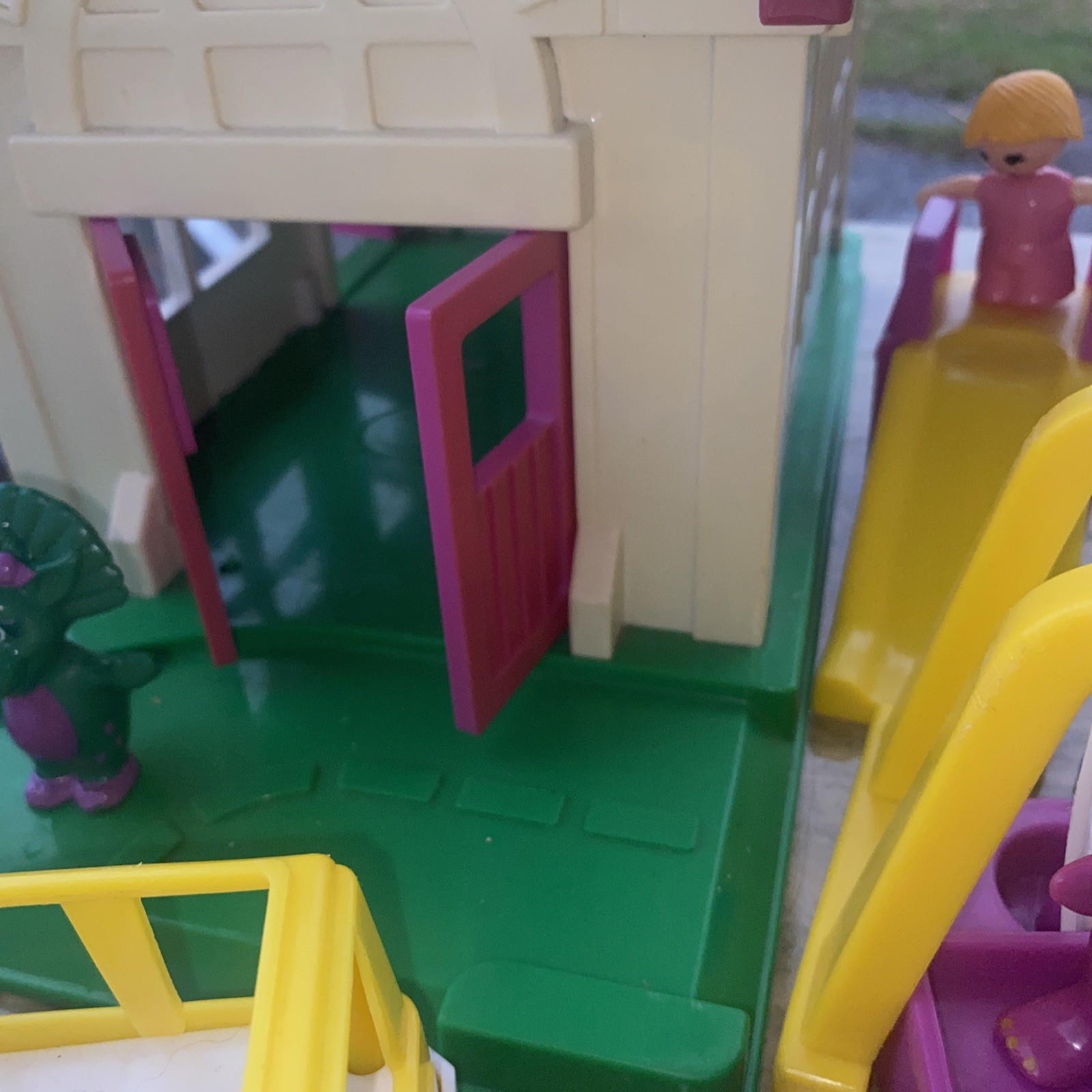 1993 Barney’s Schoolhouse