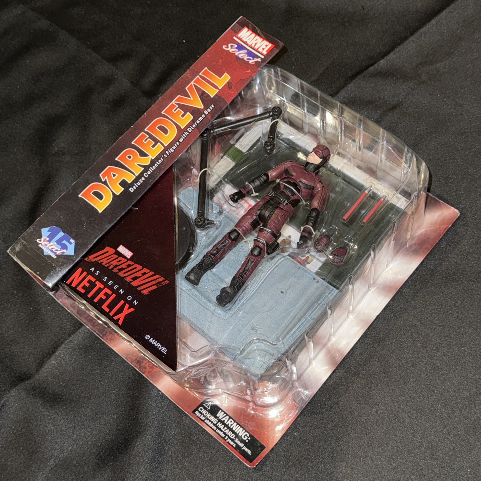 NEW RARE Diamond Marvel Select Netflix Daredevil Figure Diorama Base Charlie Cox