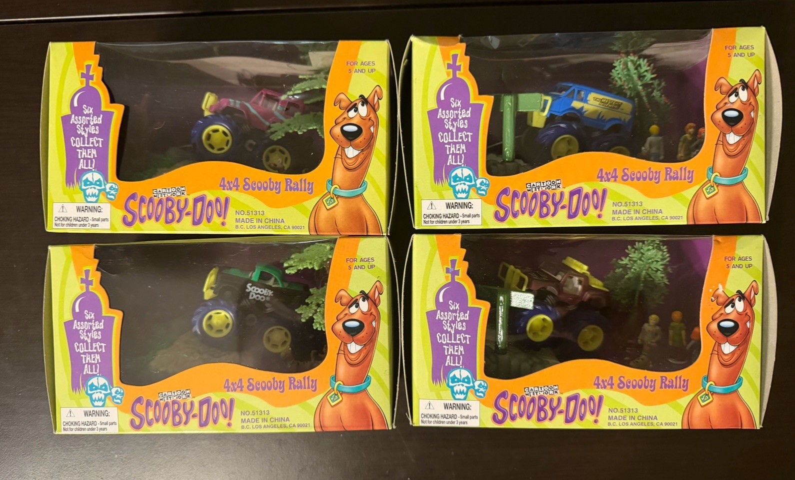 Scooby-Doo 4×4 Scooby Rally Set Of 4 Monster Trucks And Mini Figures 1999 Boley