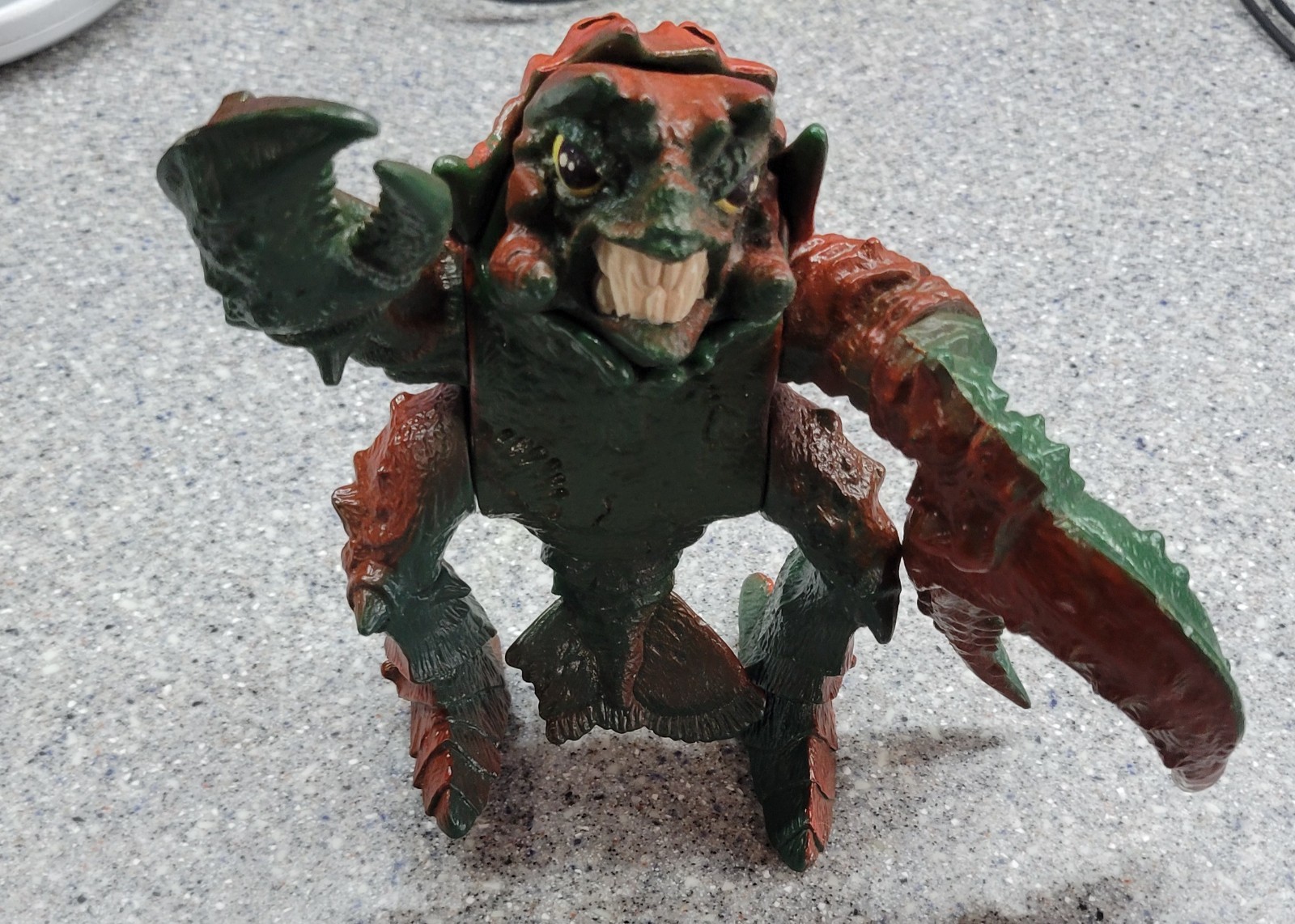 VINTAGE « STREET SHARK SLOBSTER » FIGURE NR