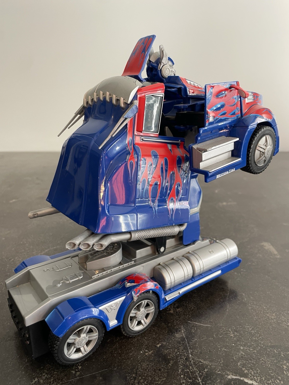 TRANSFORMERS AOE RC Optimus Prime Remote Control Truck No Remote Hasbro 2014