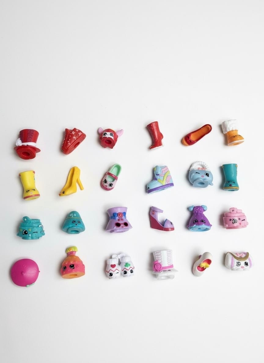shopkins accessories, featuring different seasons and various accessories 24 pc
