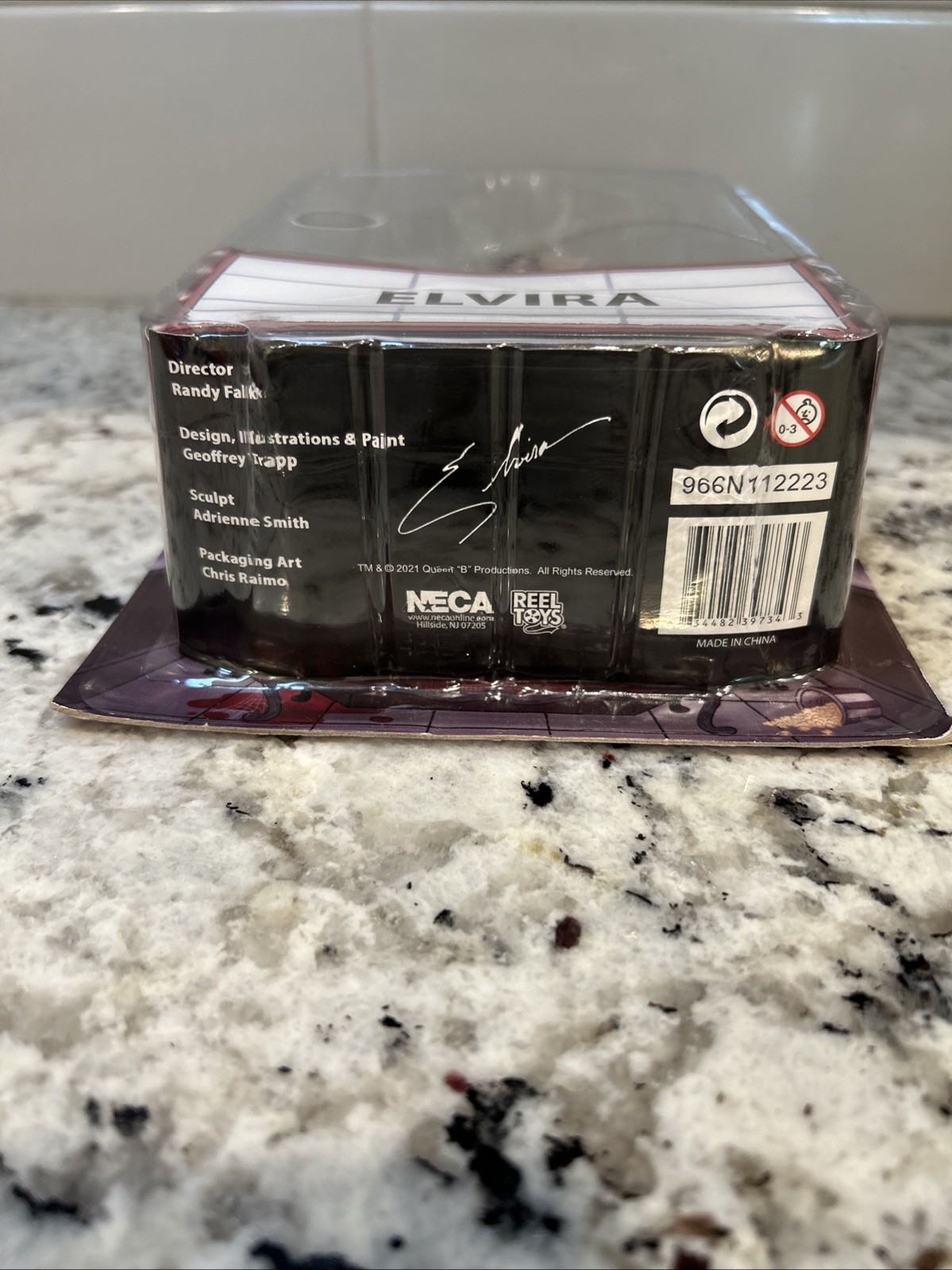 NECA 39734 Action Figure – Black