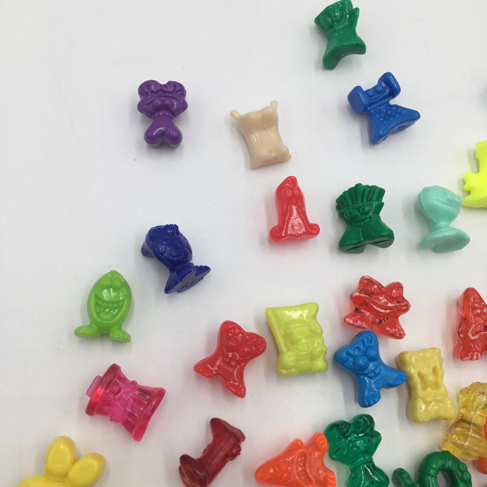 GoGo Crazy Bones Plastic Figures by Magic Box Int 54 Figures