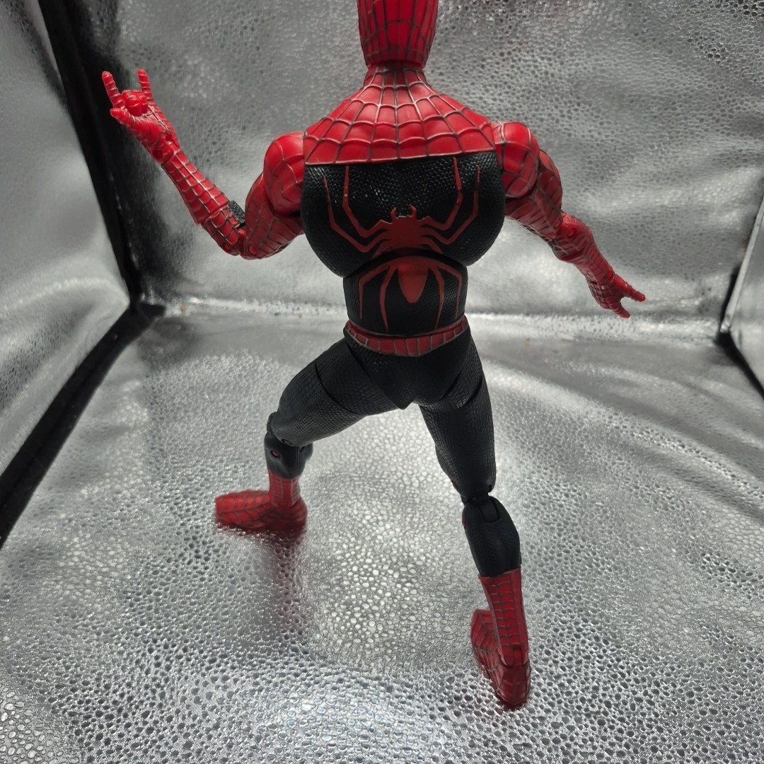 Marvel Spider-Man Red Black Action Figure Plastic Movie 2004 Fully Jointed