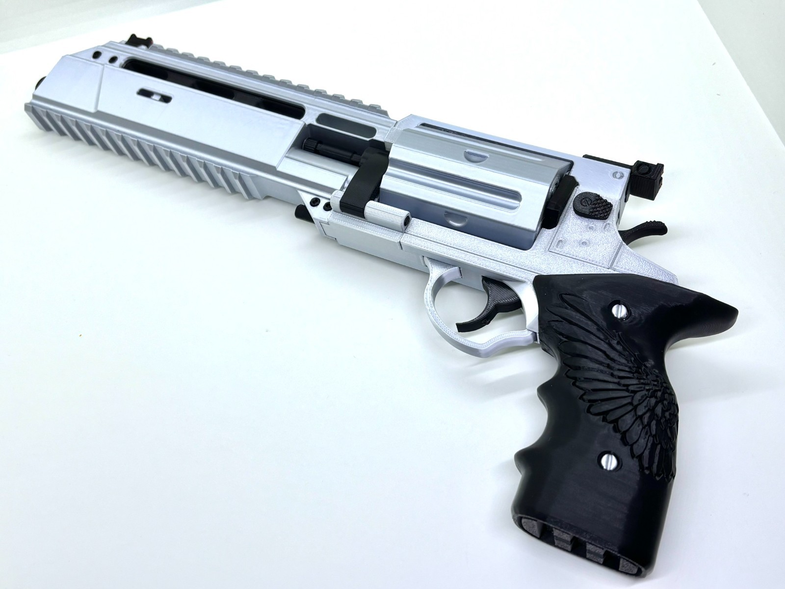 Resident Evil 9 Requiem Leon Revolver V2 1:1 Prop Trigger-Hammer-Cylinder Works