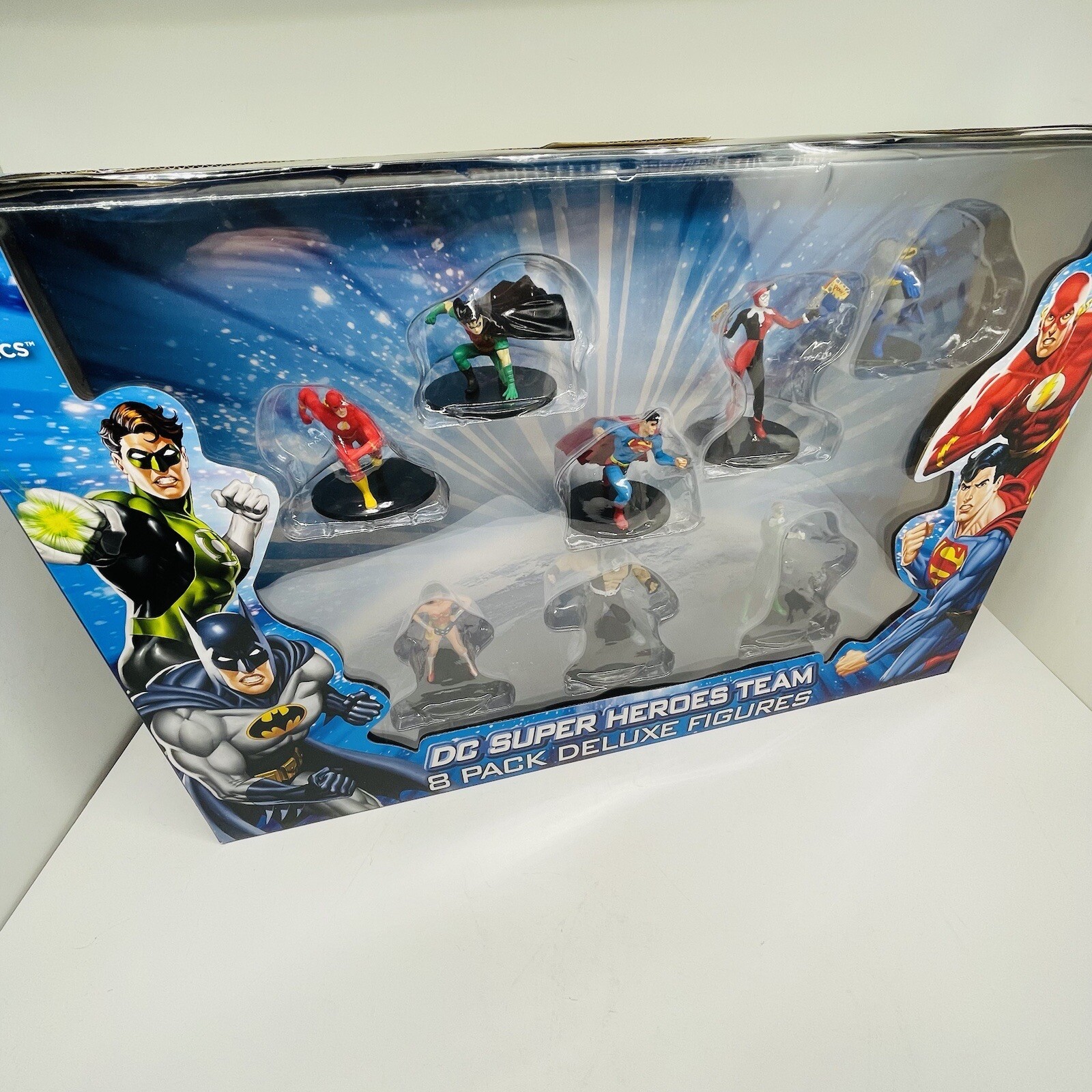 DC SUPER HEROES TEAM 8 Pack 4&Prime; Mini Figures BATMAN SUPERMAN WONDER WOMAN FLASH