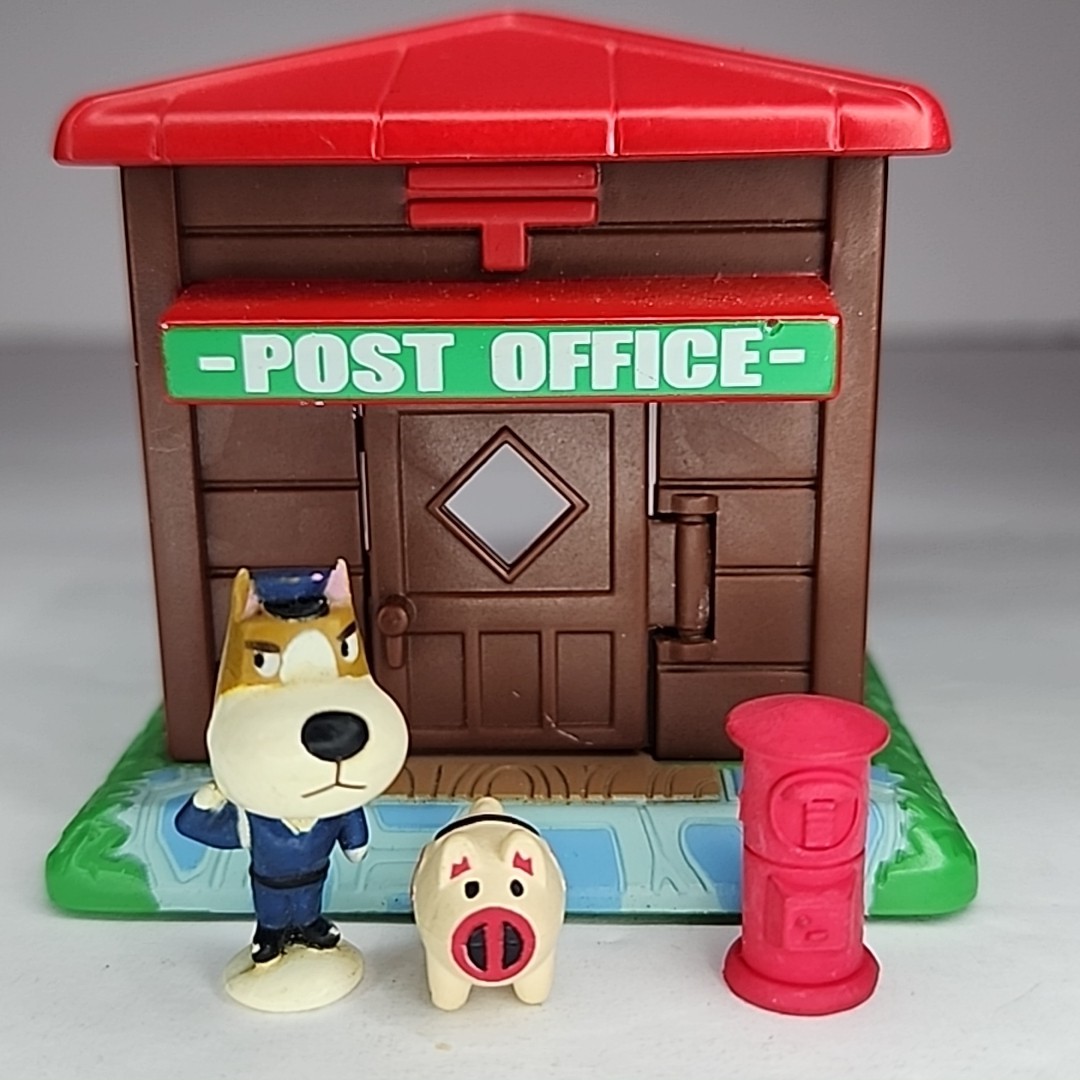 2001 Animal Crossing Let&rsquo;s Make a Forest Post Office Figure Furniture Lot of 3