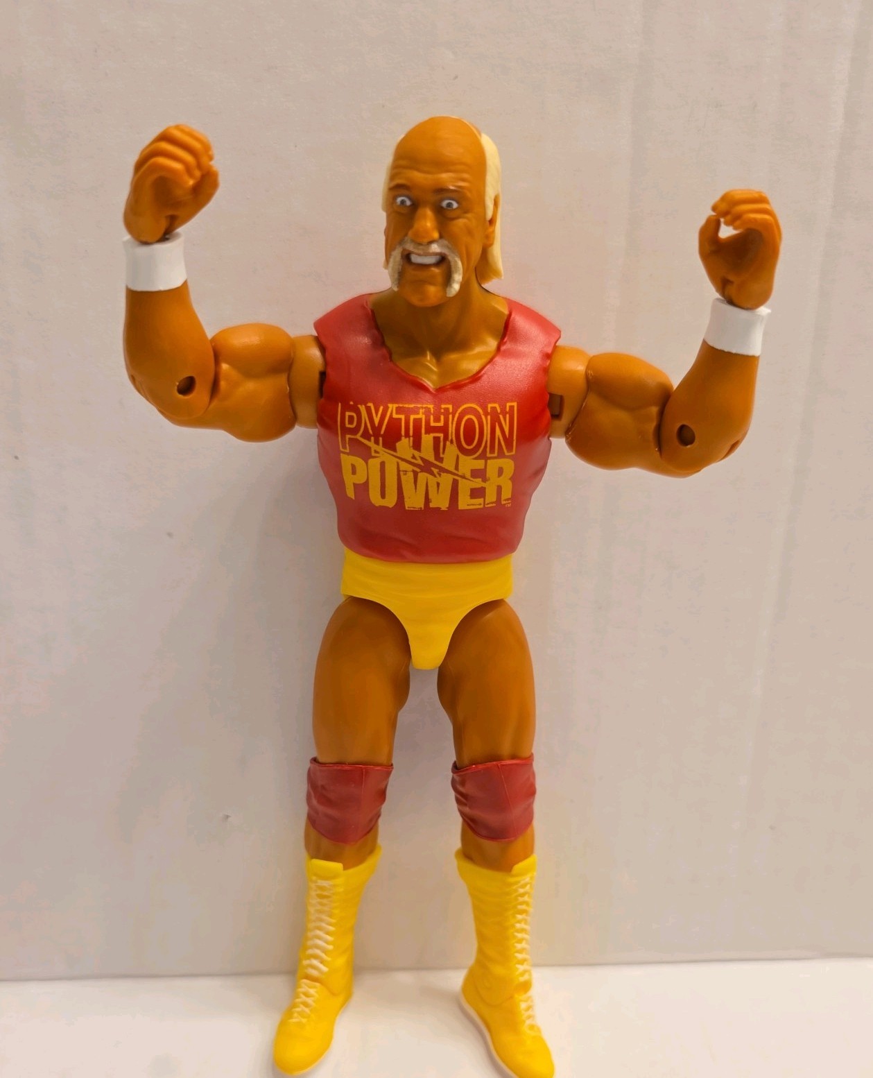– WWE Main Event Series 148 – Hulk Hogan – Python Power Wrestling 2011