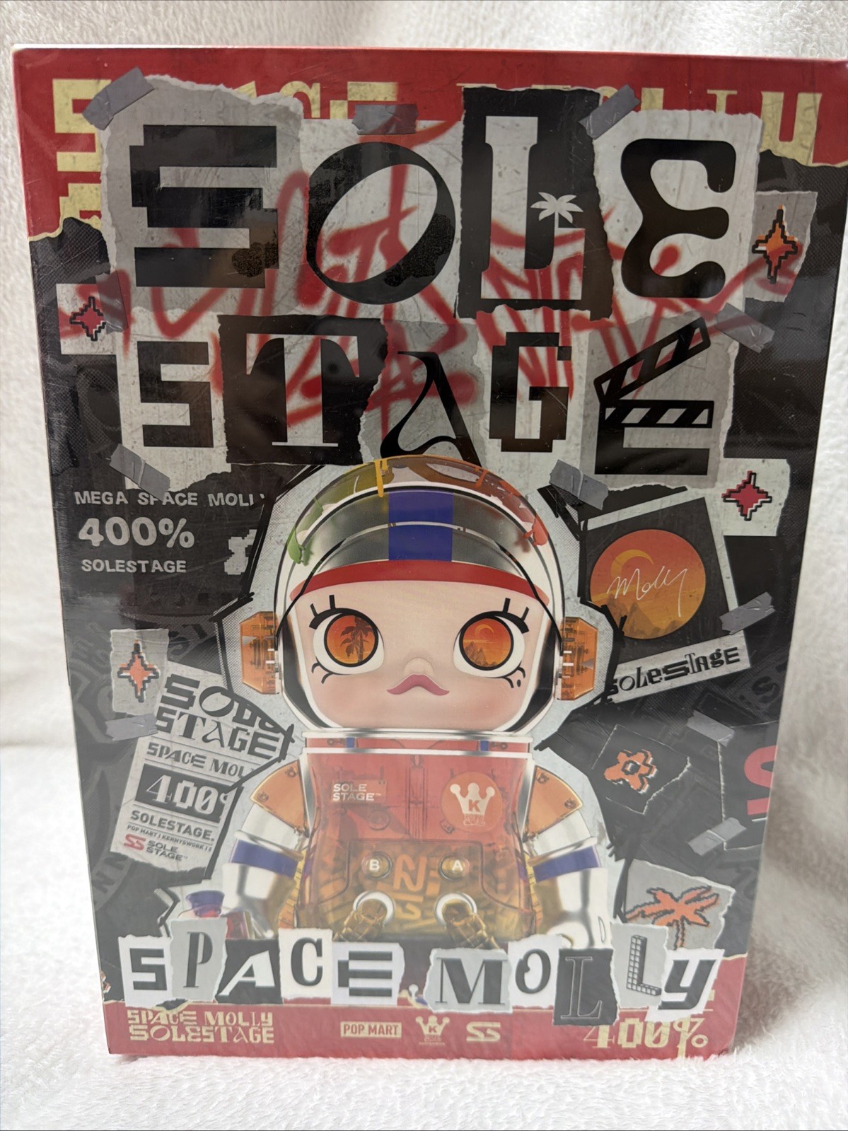 AUTHENTIC Pop Mart Mega Space Molly SOLE STAGE 400% Brand New-Factory Sealed.