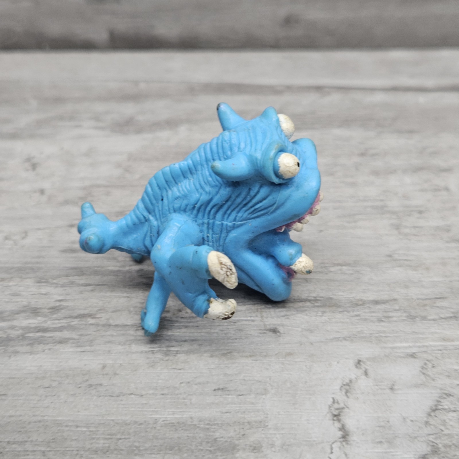 Extreme Ghostbusters Eduardo 1997 Vintage Blue Ghost 2&Prime; and Backpack Accessories