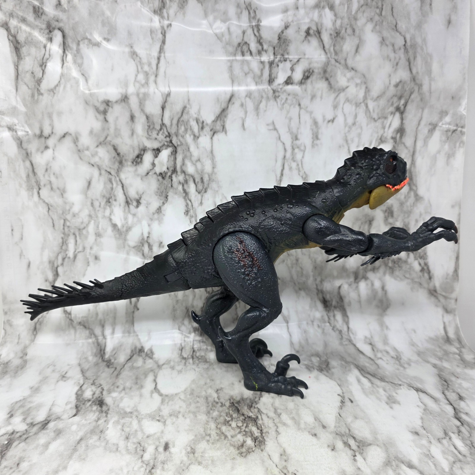 Jurassic World Ultimate Damage Scorpios Rex Dinosaur Works