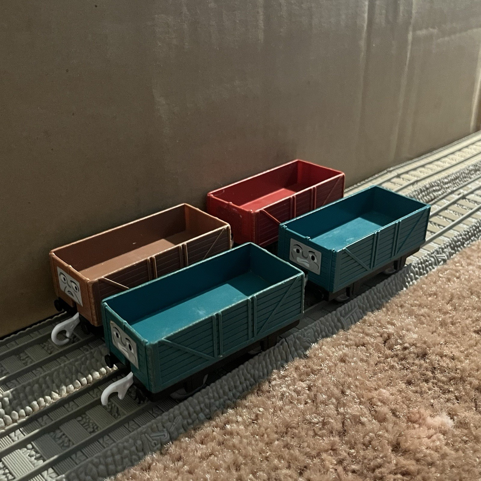 IMPORT! Brown, Green, & Red Troublesome Trucks Thomas & Friends Plarail TOMY