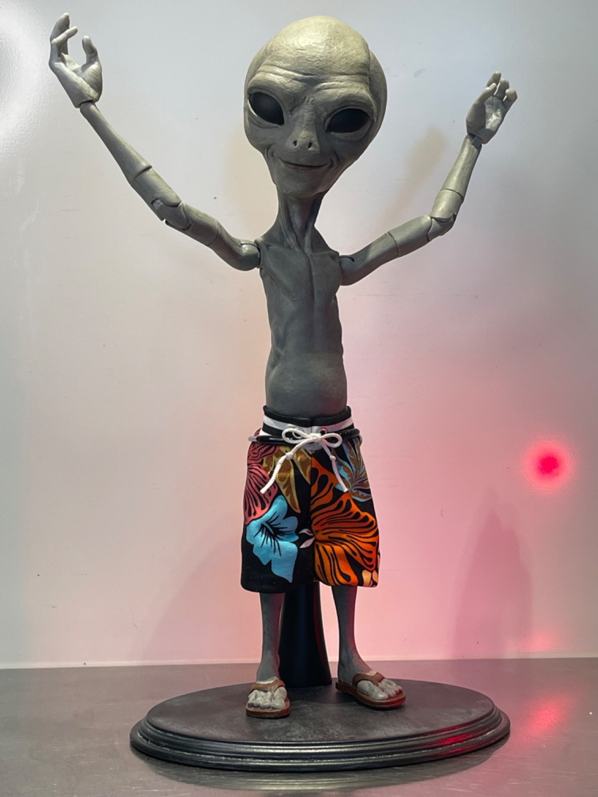 1:6 Scale Custom Grey Vacation Alien Figure 10&Prime; inch Area 51 UFO Art Statue OOAK