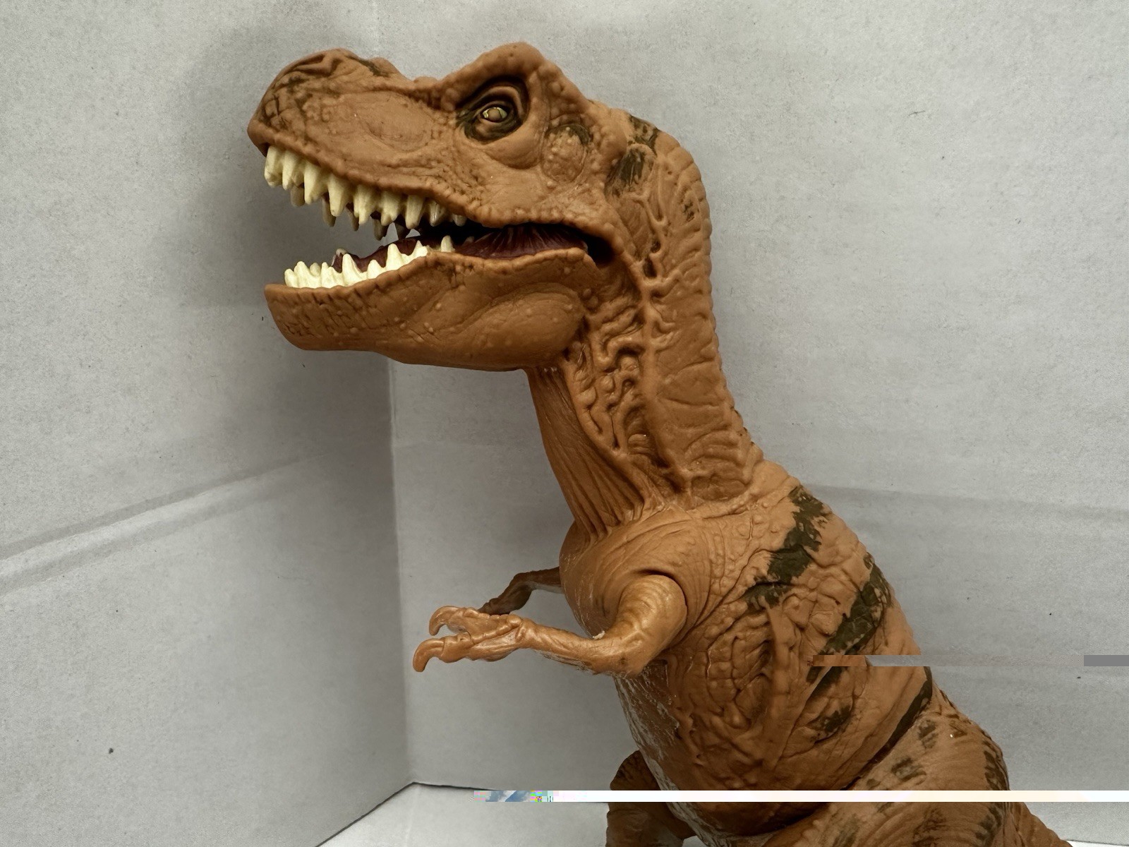 Vintage 1993 Jurassic Park Young T-Rex w/ Dino Damage Wound Piece JP06 Kenner