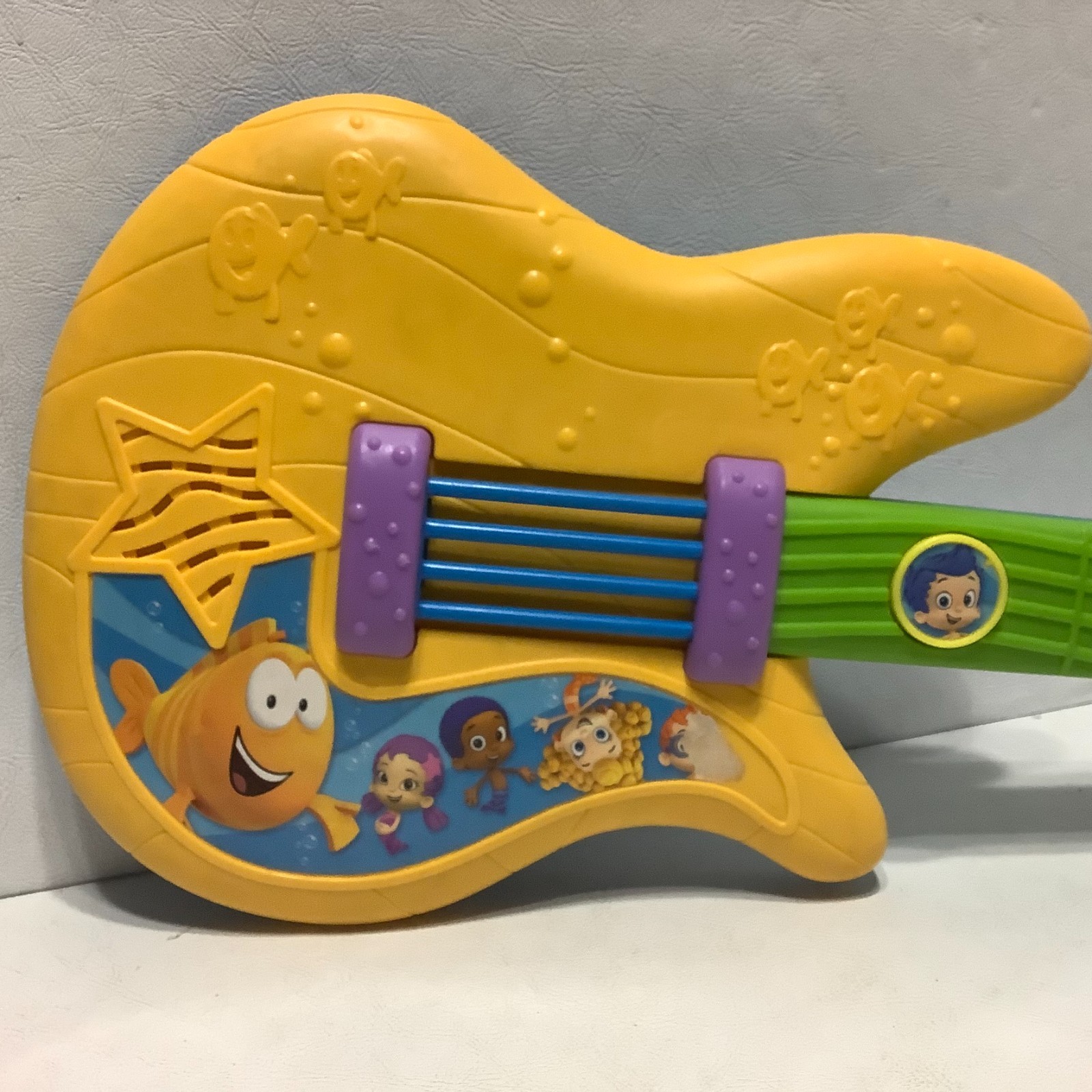 2012 Mattel Bubble Guppies Fin-Tastic Guitar Works 17&Prime; Long