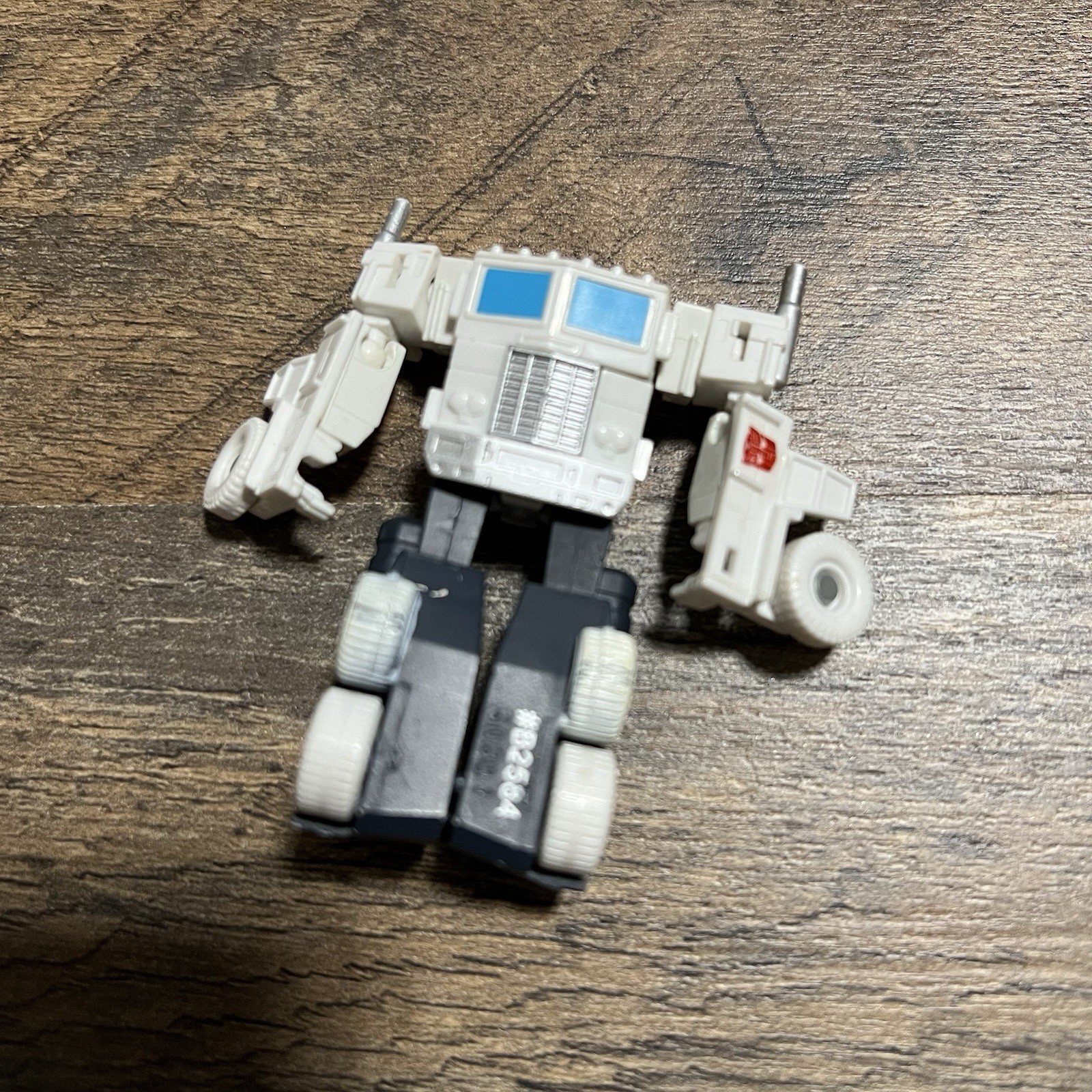 Transformers Generations Authentics Legends ULTRA MAGNUS 3” Figure MISSING HEAD