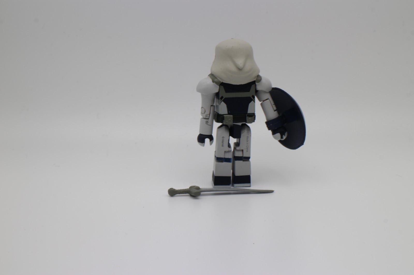 Marvel Minimates Black Widow Movie Taskmaster Shield Sword Hood Cape