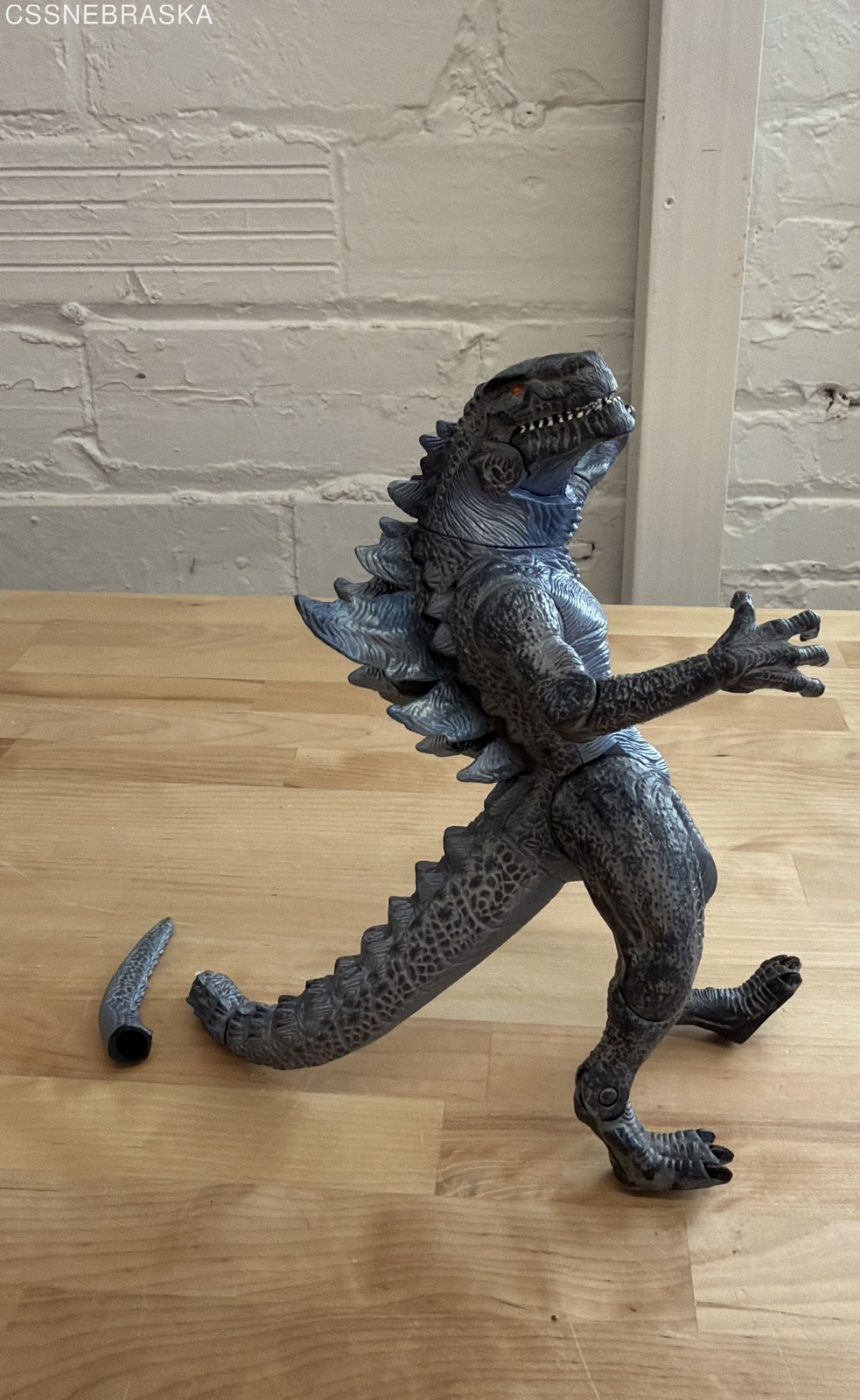Godzilla 1998 Trendmasters Movie Action Figure Vintage 1998 Loose Broken Tail